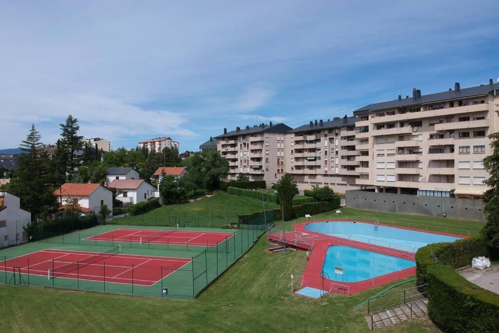 Appartamento Apartamento Aticoroel Jaca Esterno foto